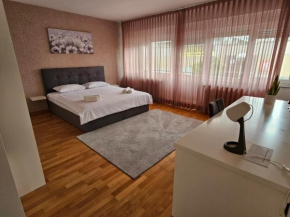 Comfort Rooms Remiza - Free Private Parking - Self check-in
